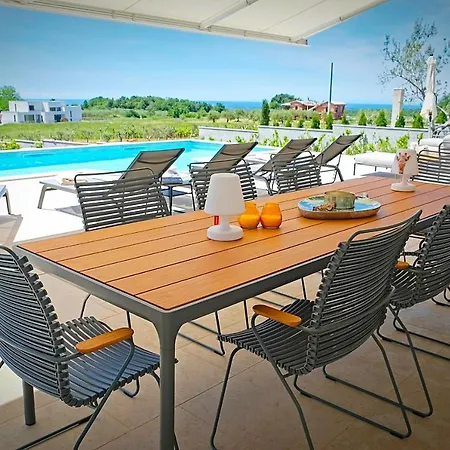 Flamingo * Kaštelir