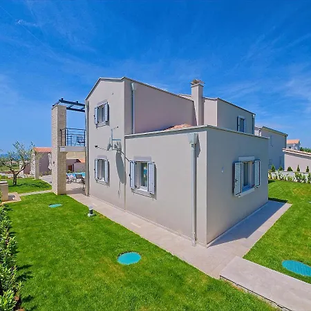 Flamingo Villa Kastelir