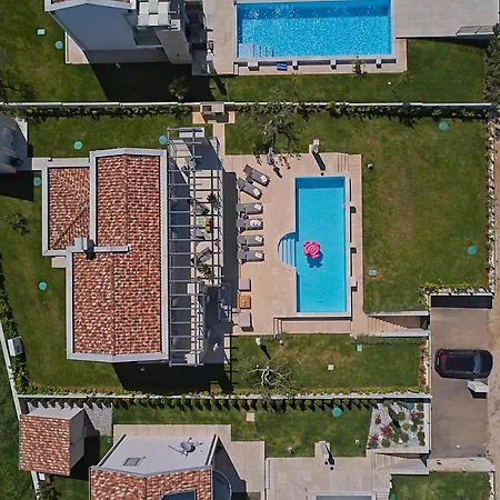 Flamingo Villa